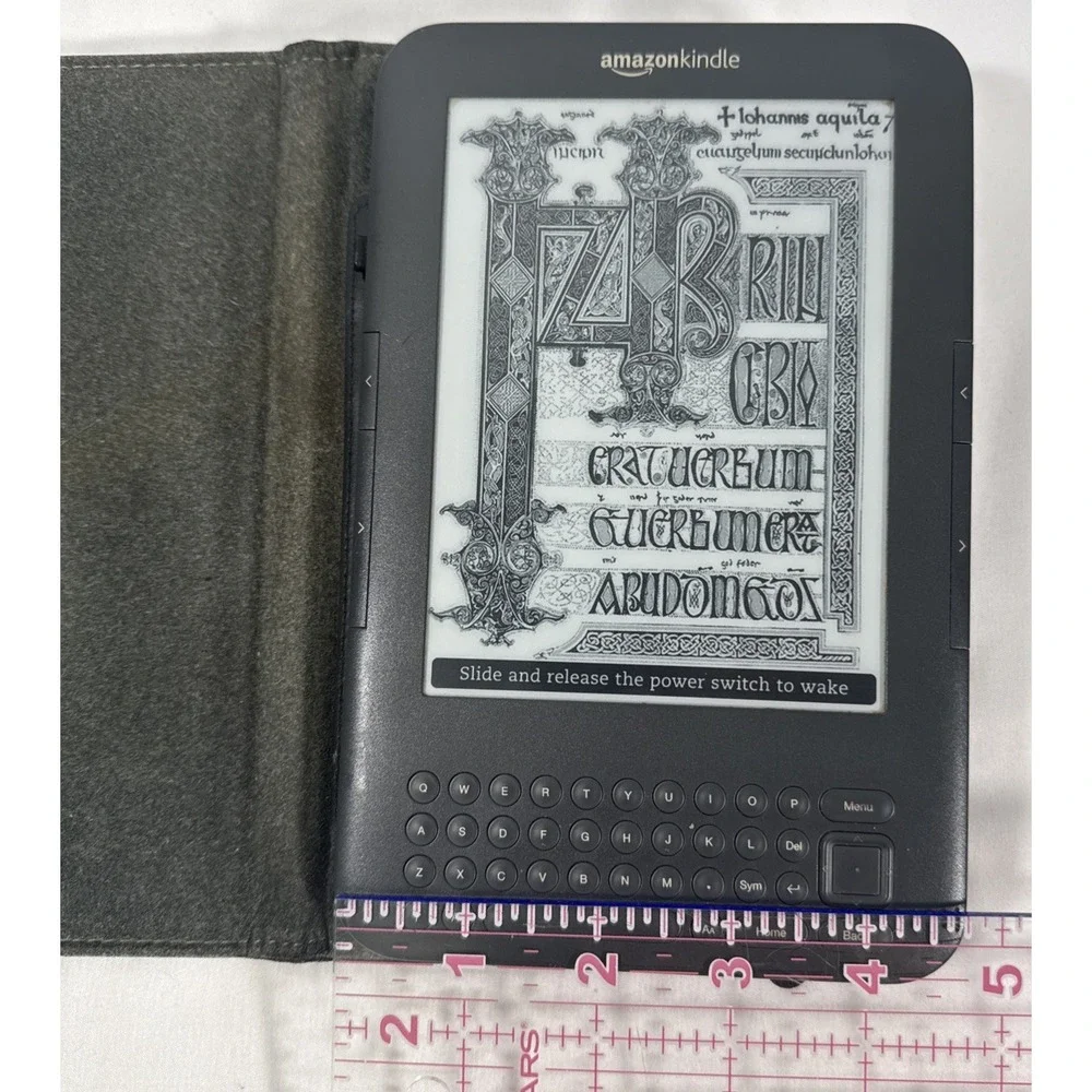 Amazon Kindle Keyboard 3rd Gen E-Reader 6in Graphite Wi-Fi Lighted Case Cable